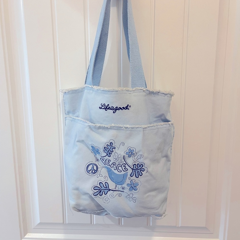 Life Is Good tote. GUC.